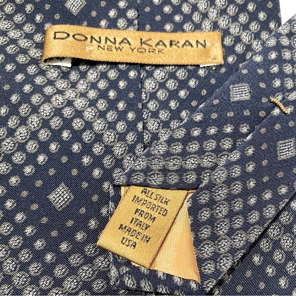 Donna Karan New York 100% Italian Silk Tie Navy Gray Grey Geometric Made in USA - Picture 6 of 6